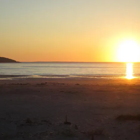 Otel Avalon House 3*