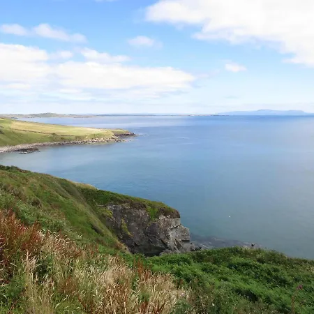 Avalon House Otel 3*