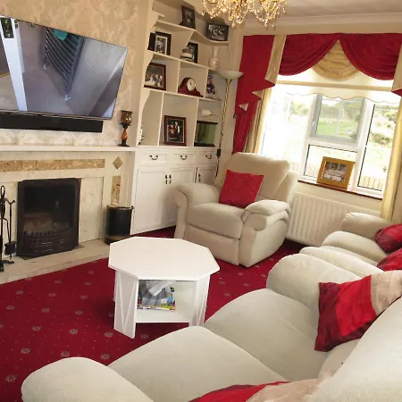 Avalon House Glenties