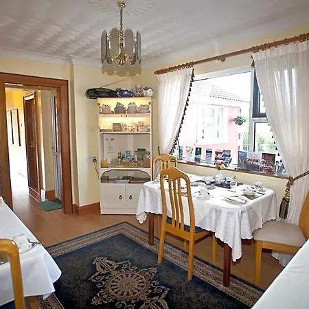 Avalon House Hotel