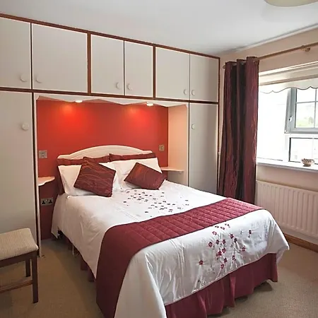 Avalon House Hotel