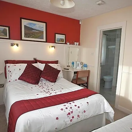 Hotel Avalon House 3*