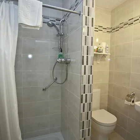 Hotel Avalon House