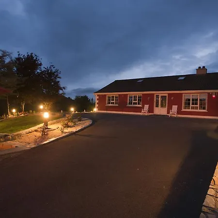 Avalon House 3*