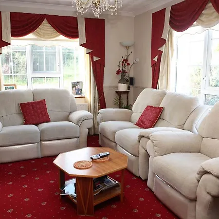 Hotel Avalon House 3*