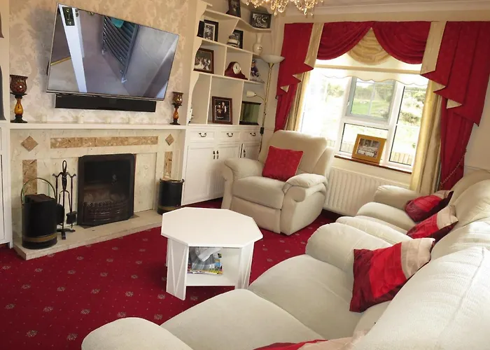 Avalon House Glenties