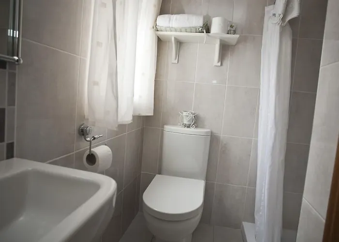 Avalon House Glenties