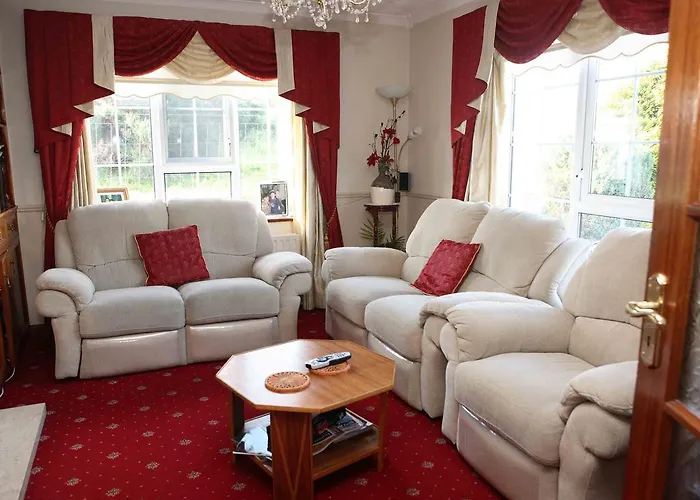 Hotel Avalon House 3*