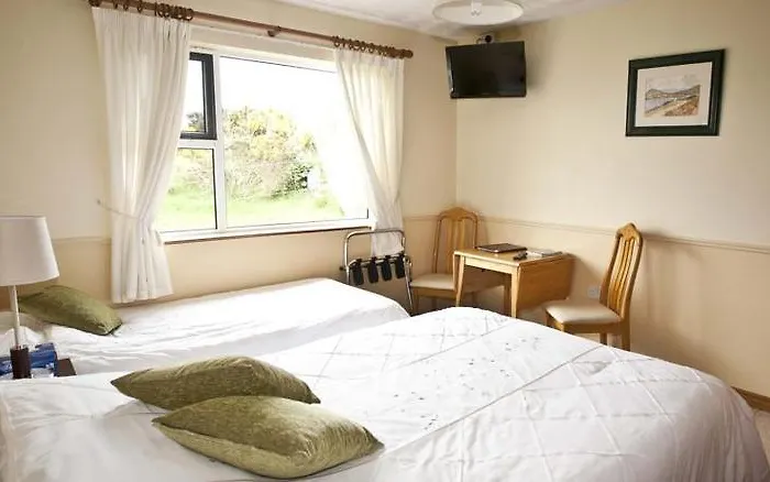 Avalon House 3*